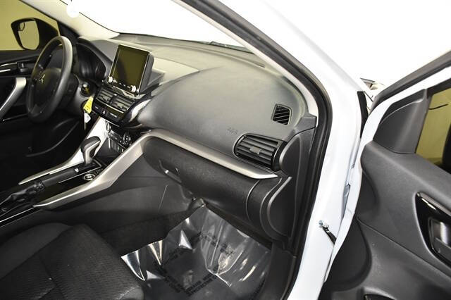 2022 Mitsubishi Eclipse Cross LE