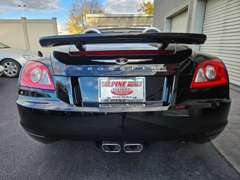 2005 Chrysler Crossfire SRT-6 photo 27