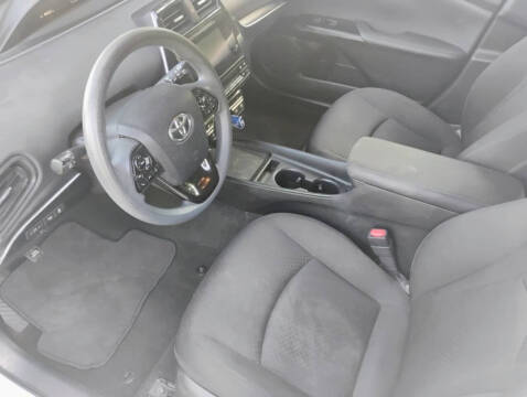 2019 Toyota Prius LE