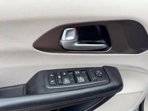 2018 Chrysler Pacifica Touring L