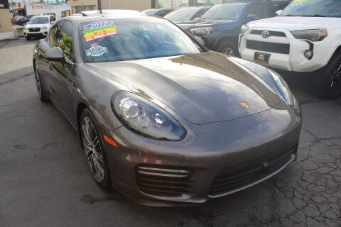 2015 Porsche Panamera GTS