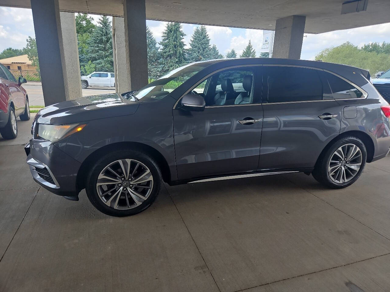  2014 INFINITI QX80 AWD   