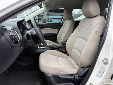 2016 Mazda MAZDA3 i Sport