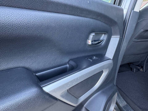 2016 Nissan Titan XD SV