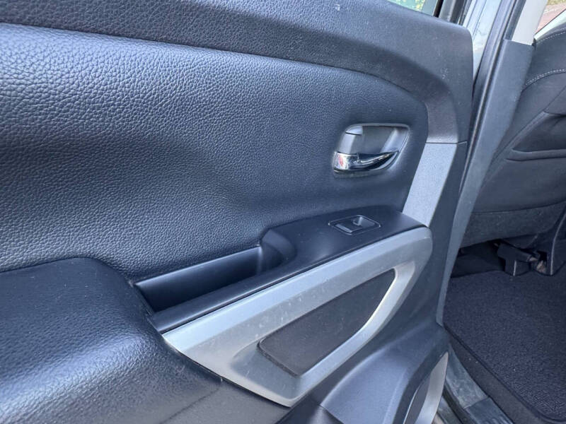 2016 Nissan Titan XD SV