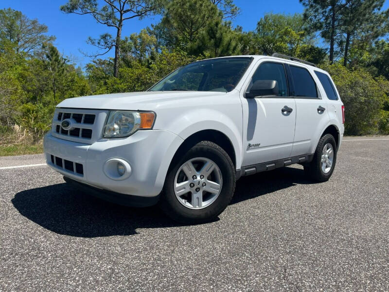 2009 Ford Escape Hybrid for sale at VICTORY LANE AUTO SALES in Port Richey FL