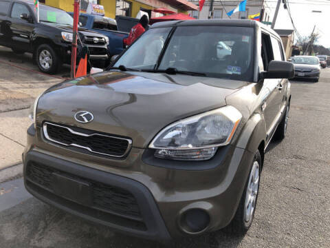 2013 Kia Soul for sale at Drive Deleon in Yonkers NY