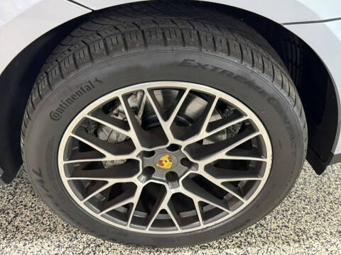 2018 Porsche Macan S