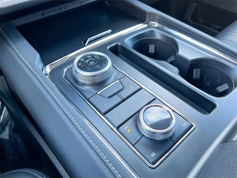 2023 Ford Expedition MAX XLT