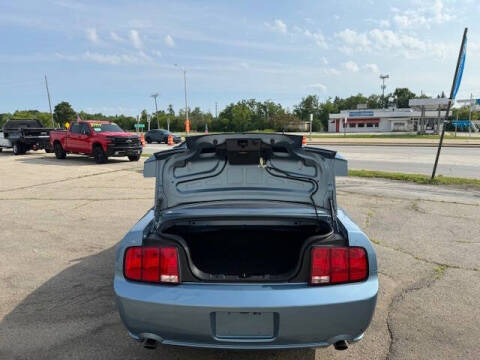 2005 Ford Mustang GT Premium