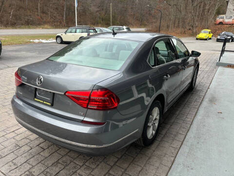 2016 Volkswagen Passat 1.8T S