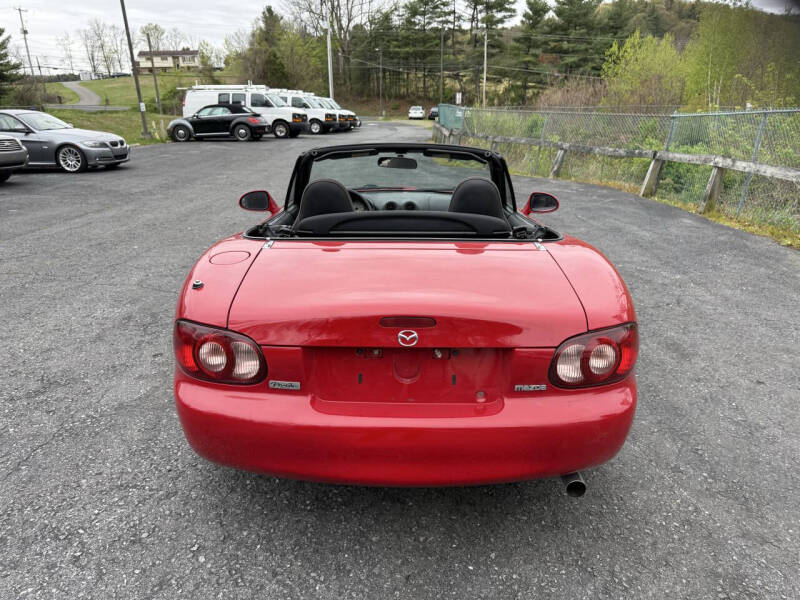 2002 Mazda MX-5 Miata