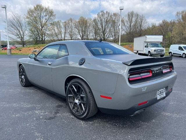 2018 Dodge Challenger 10