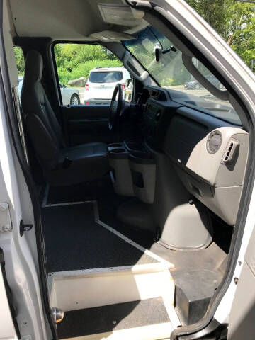 2013 Ford E-Series E-250