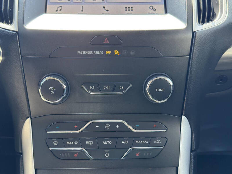 2019 Ford Edge SEL