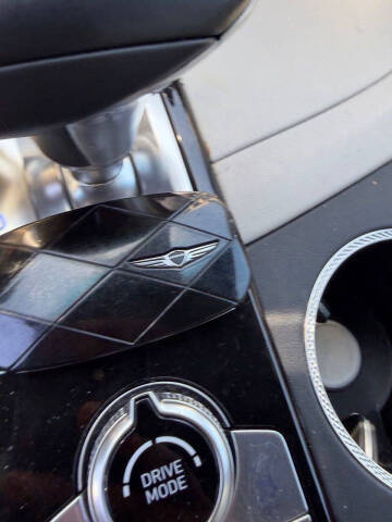 2025 Genesis G70
