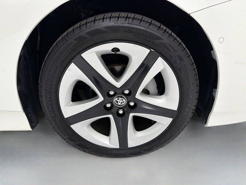 2017 Toyota Prius Three Touring