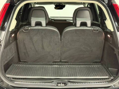 2021 Volvo XC90 T5 Momentum
