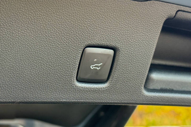 2023 Ford Escape Hybrid ST-Line Select