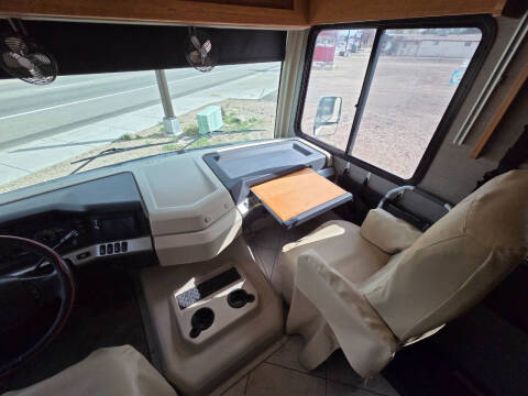 2016 Fleetwood Bounder