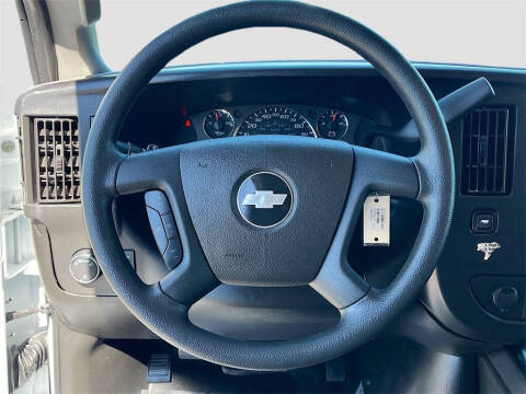 2024 Chevrolet Express 2500