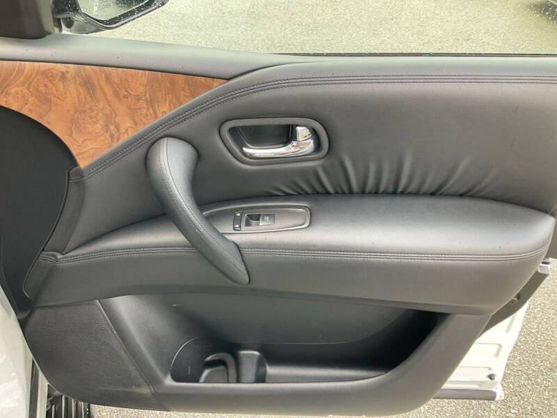 2022 Nissan Armada SL