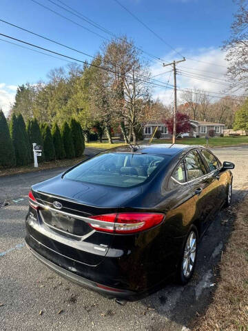 2017 Ford Fusion SE