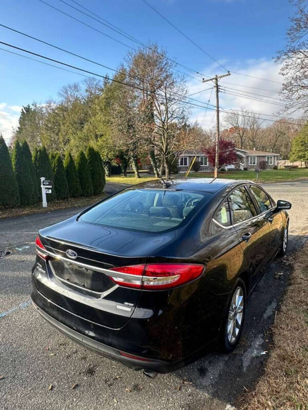 2017 Ford Fusion SE