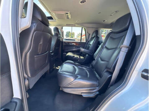 2018 Cadillac Escalade Premium Luxury