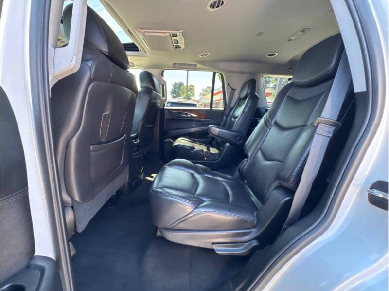 2018 Cadillac Escalade Premium Luxury