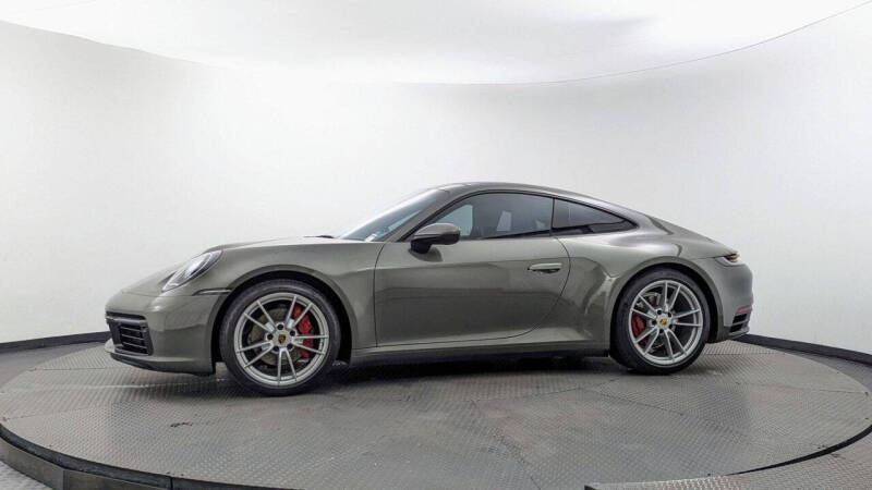 2020 Porsche 911 Carrera