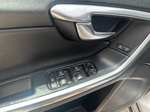2015 Volvo V60 T5 Drive-E Premier