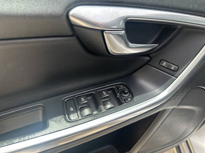 2015 Volvo V60 T5 Drive-E Premier