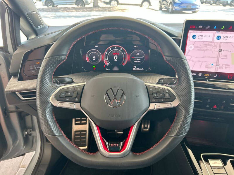 2025 Volkswagen Golf GTI SE
