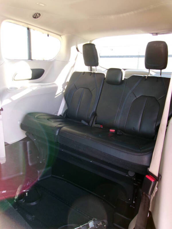 2021 Chrysler Pacifica Touring L