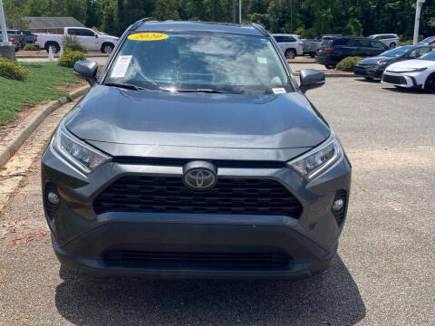 2020 Toyota RAV4 XLE