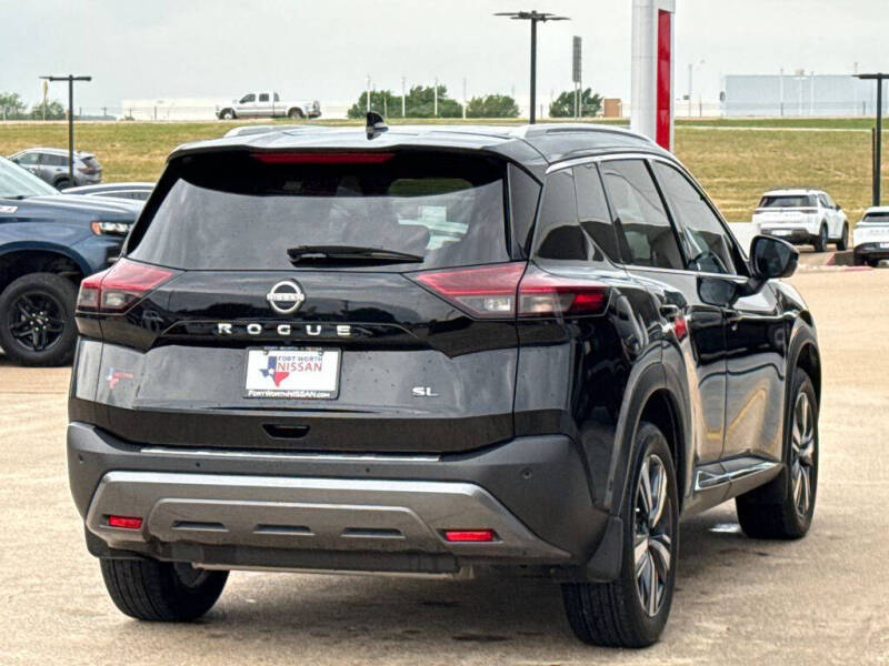 2023 Nissan Rogue SL