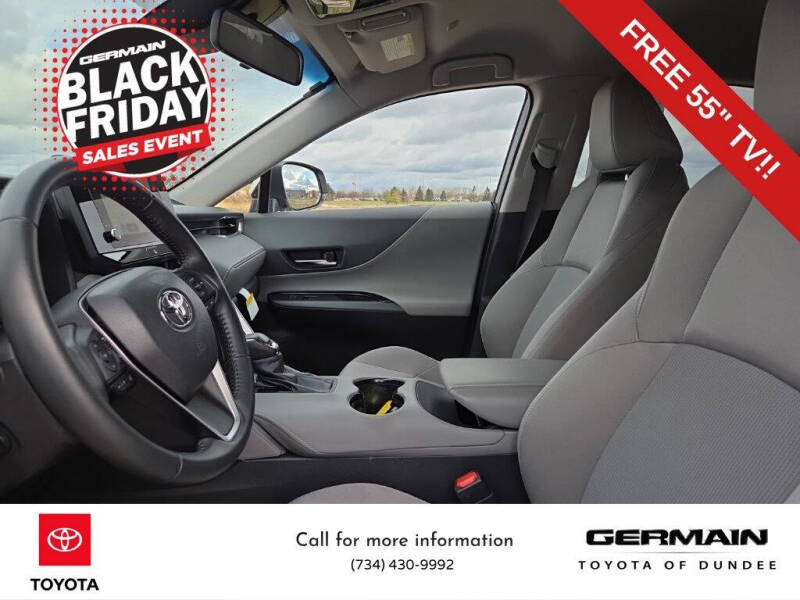 2024 Toyota Venza LE