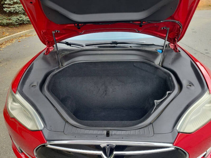 2015 Tesla Model S P85D