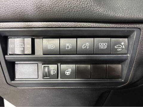 2025 Toyota Sequoia SR5