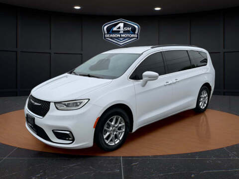 2022 Chrysler Pacifica Touring L