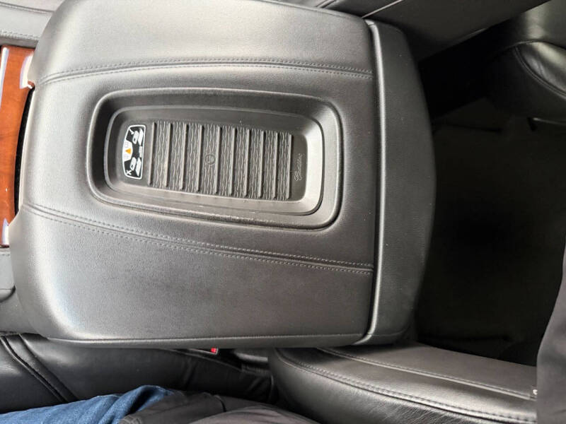 2019 Cadillac Escalade Luxury