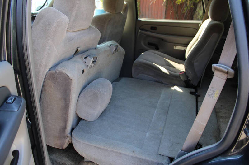 2003 Chevrolet Tahoe LS