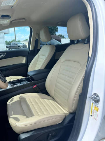 2020 Ford Edge