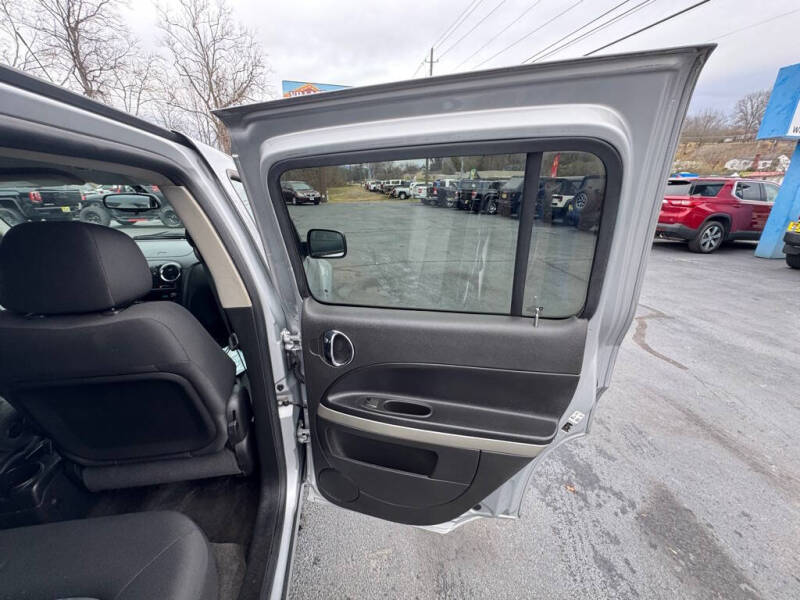 2010 Chevrolet HHR LS