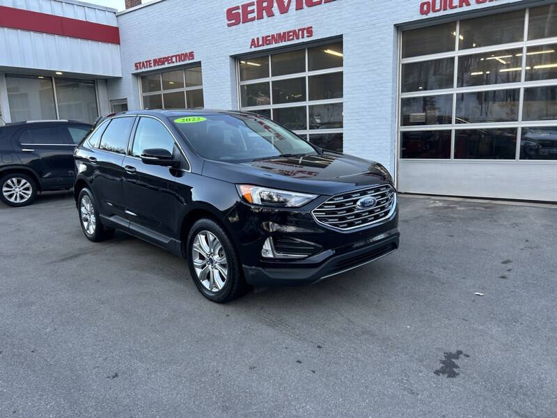 2022 Ford Edge Titanium