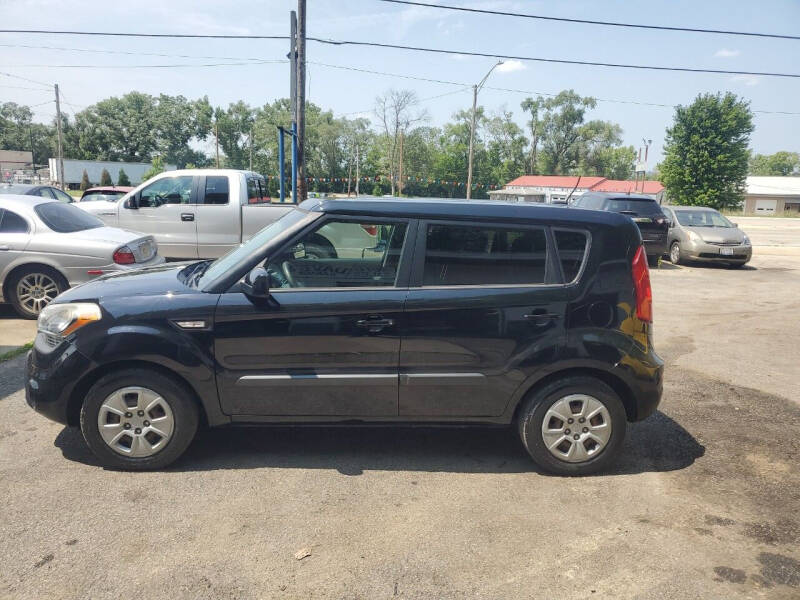 2013 Kia Soul for sale at Dave's Garage & Auto Sales in East Peoria IL