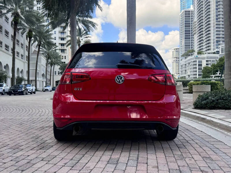 2017 Volkswagen Golf GTI S