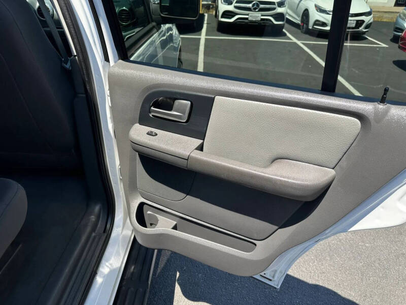 2003 Ford Expedition XLT