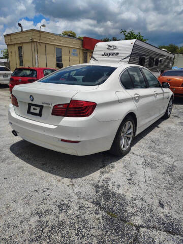 2016 BMW 5 Series 528i